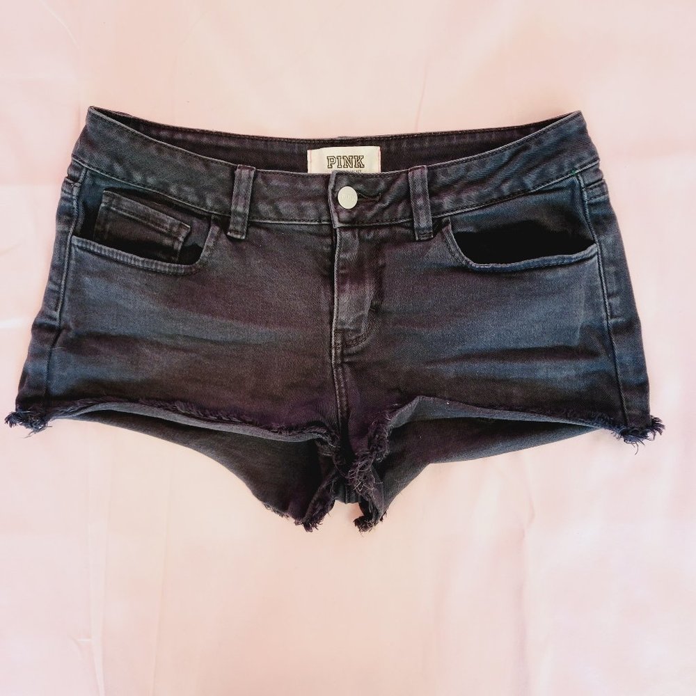 PINK VS Black Midrise Shorts